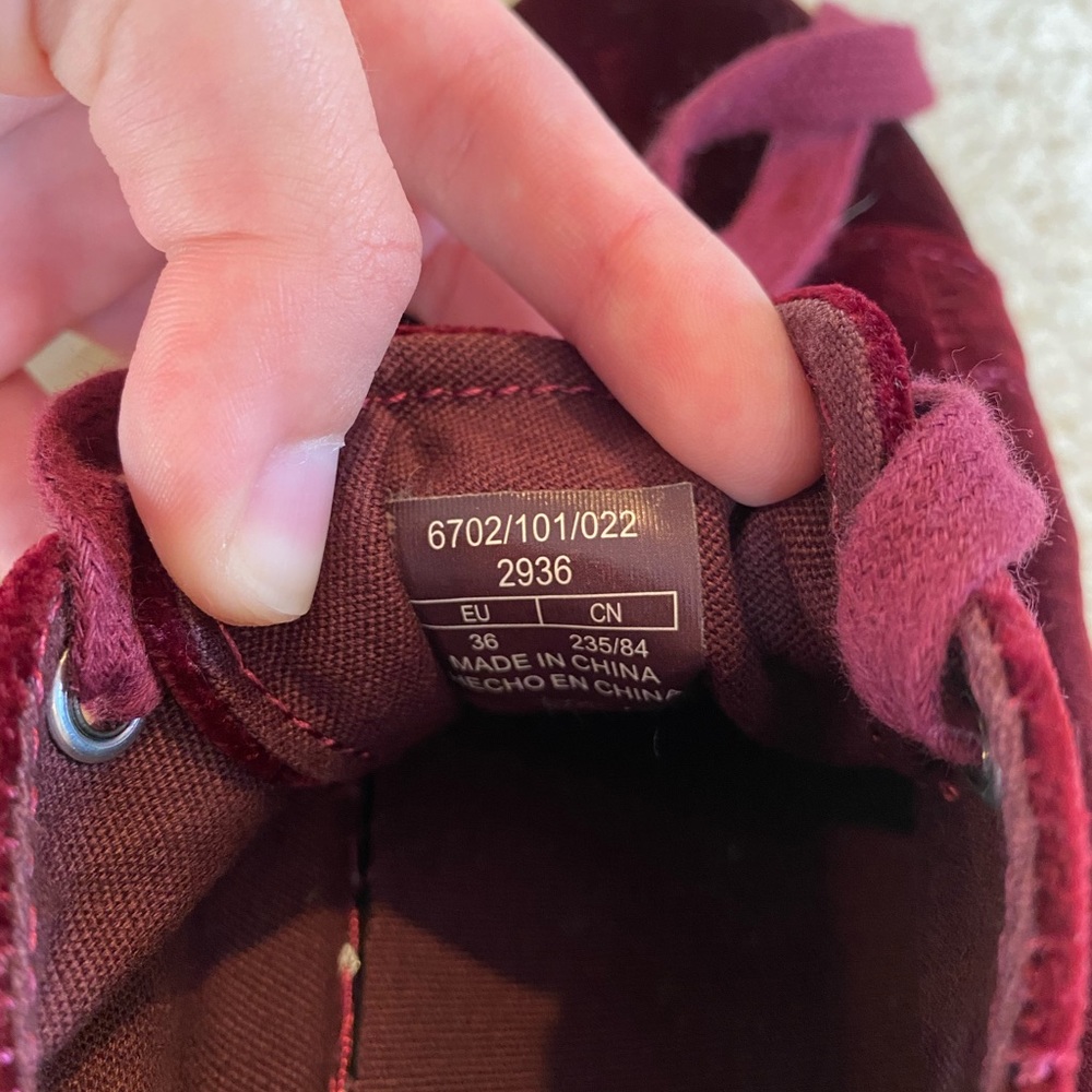 Red Velvet Zara Sneakers View 6